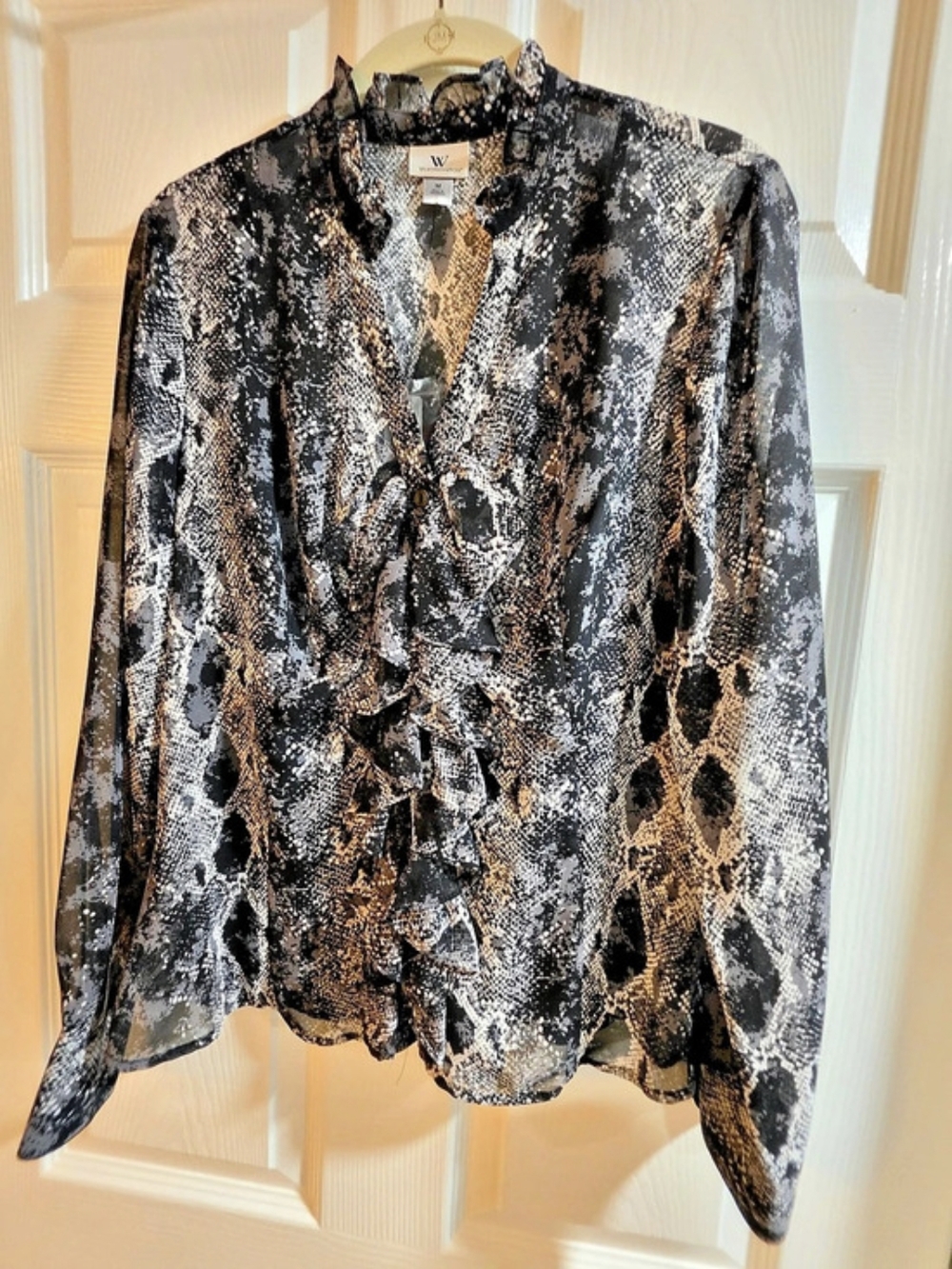 NWT-Worthington Snakeskin Print Ruffle Front Blouse Size Medium